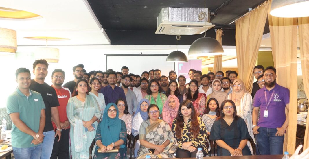 যুক্তরাজ্যের ইউনিভার্সিটি অভ পোর্টসমাউথের প্রি-ডিপার্চার সেশন অনুষ্ঠিত